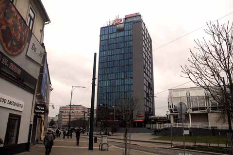 Aussichtscafè im 16. Stock / CrossCafe, Plzeň / Pilsen